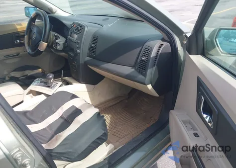 2004 Cadillac Cts Standard z USA, uszkodzony, nr VIN 1G6DM577X40188475